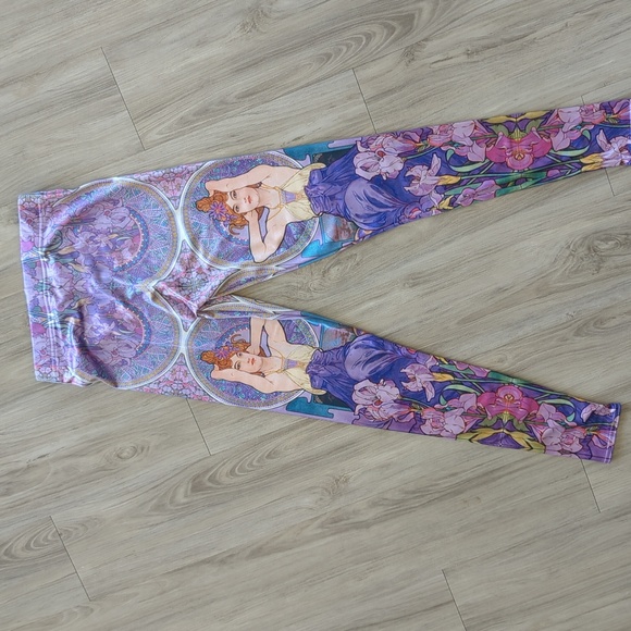 BlackMilk leggings - Mucha print - Picture 2 of 3
